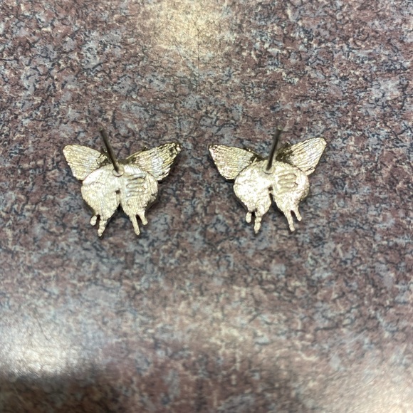Beautiful Enamel Butterfly Earrings NWT - Picture 3 of 5